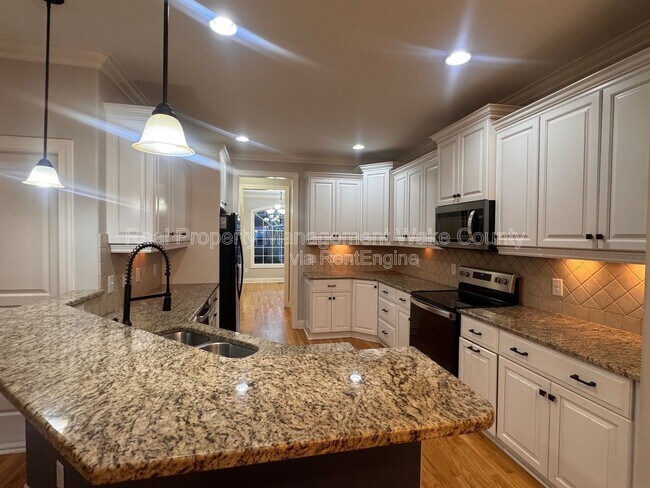 Building Photo - 441 Heritage Village Ln