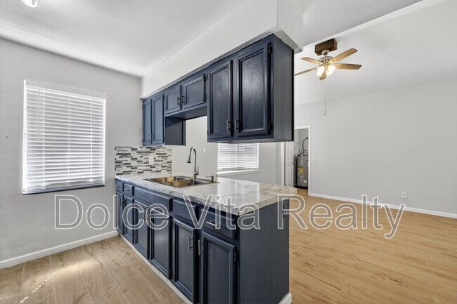 Building Photo - 2113 Gull Ave