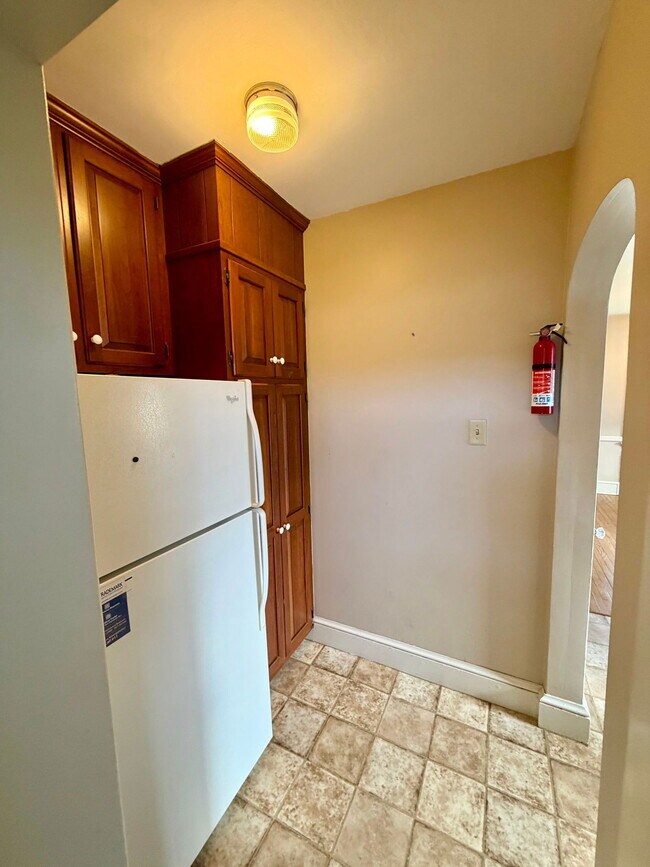 Building Photo - 111 Atkins Ave