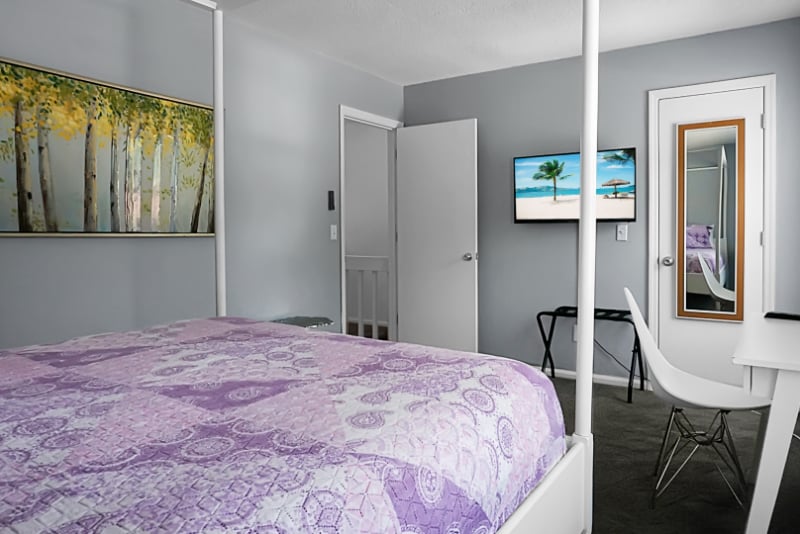 Building Photo - 2483 Realm St