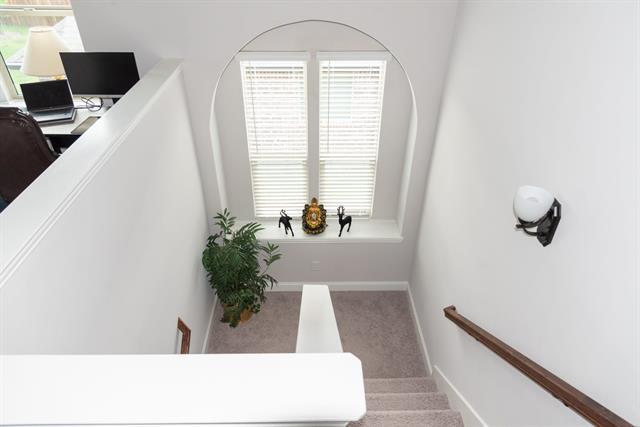 Building Photo - 809 Woodview Ct