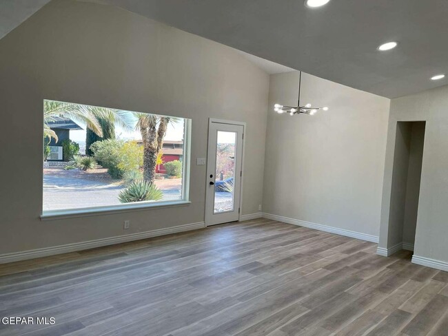 Building Photo - 1505 Rocky Bluff Dr