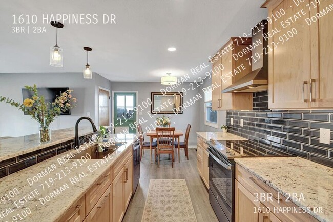 Building Photo - 1610 Happiness Dr