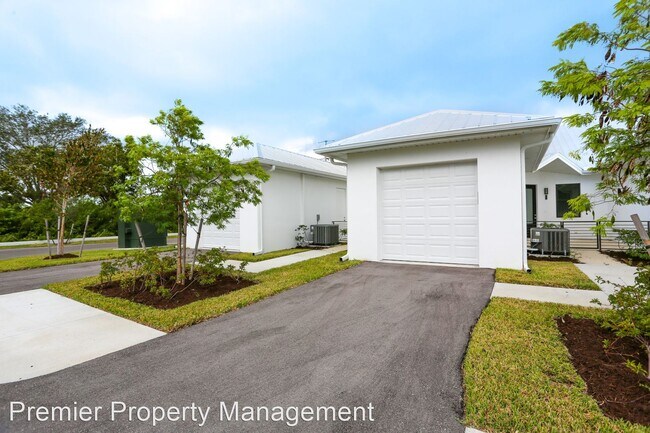 Primary Photo - 3 br, 2 bath House - 3010 - 3060 Thomasson...