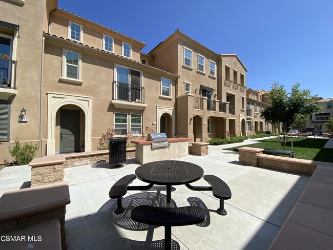 Building Photo - 5067 Manzano St