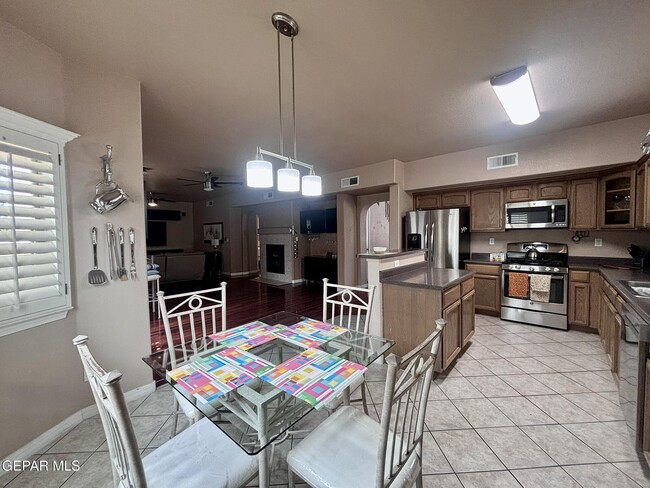 Building Photo - 3640 Tierra Calida Dr