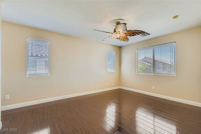 Building Photo - 5986 Ambleshire Ave