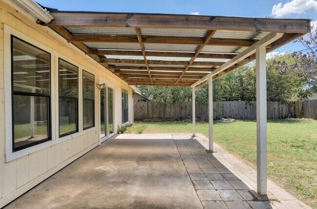 Building Photo - 12906 Irongate Ave