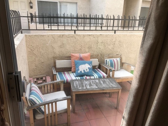 Living Room Balcony - With Storage Space - 2405 34th St