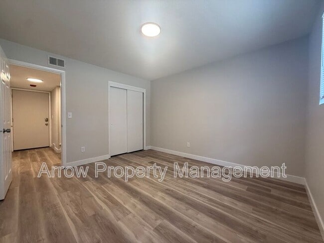 Building Photo - 2206 K St