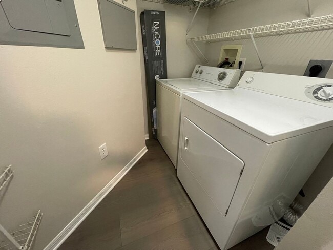 Building Photo - ANNUAL RENTAL - 1 BED / 1 BATH THE SANCTUA...
