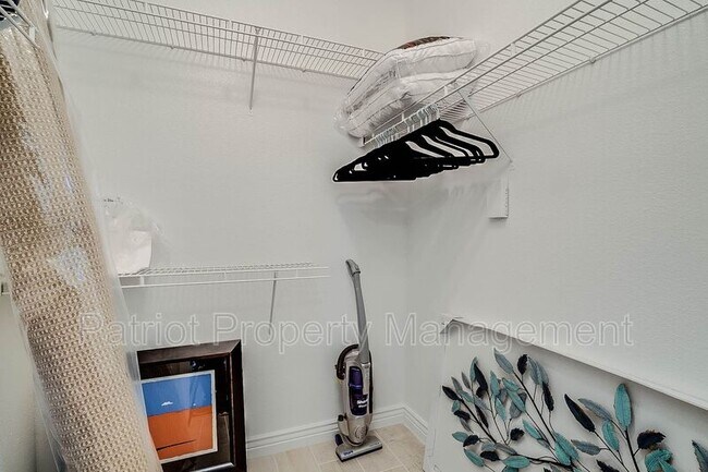 Building Photo - 7009 E Acoma Dr