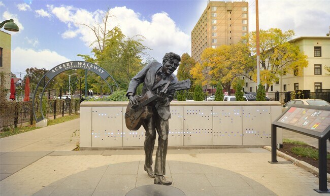 Building Photo - 603 Westgate Ave