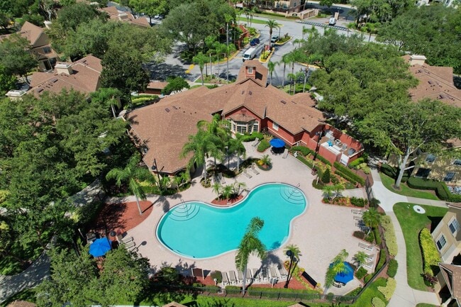 Building Photo - Crescent Place 26-100