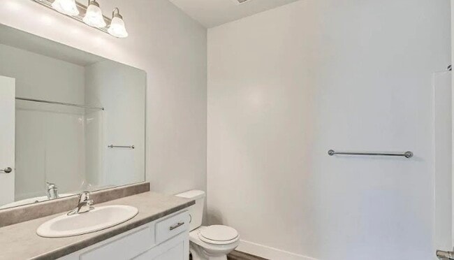 Building Photo - 532 N 360 W