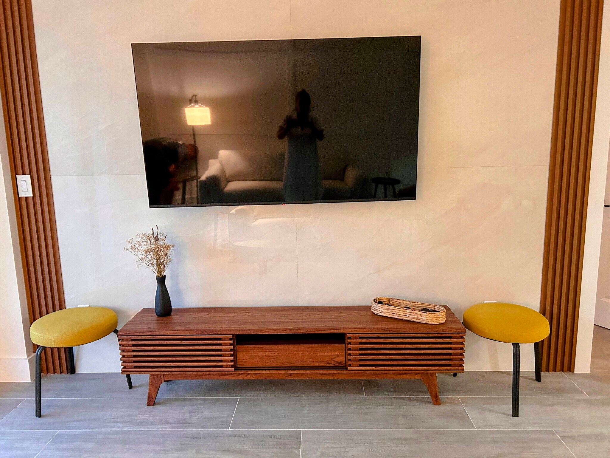 Living room - 5 Bluebill Ave