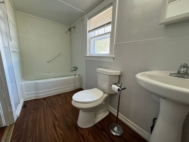 Building Photo - 2 Bedrooms, 1 Bathroom - Home in North Rome! **Move-In Special**