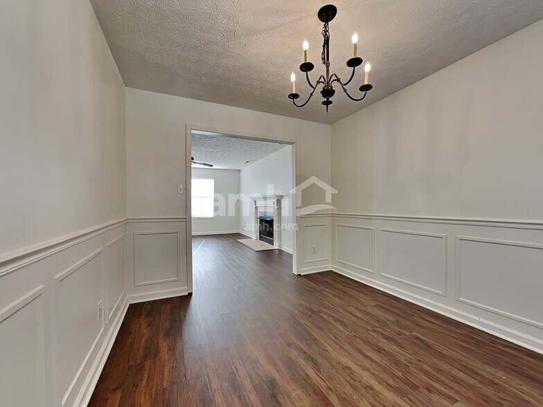 Building Photo - 7146 Mountain Mist Ln