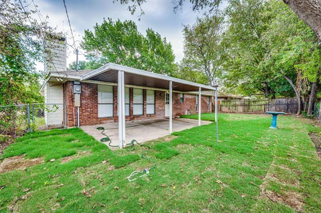 Building Photo - 1321 Meadow Ct