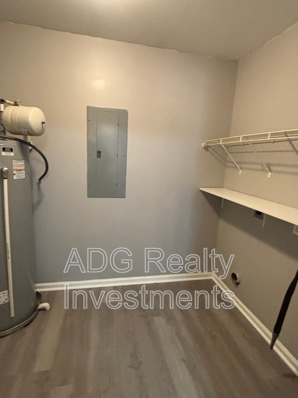 Building Photo - 5605 Wrenn Dr