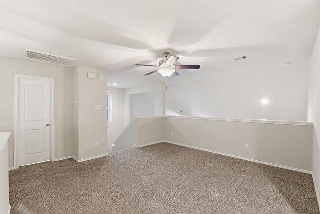 Building Photo - 22014 Pheasant Bend Ln