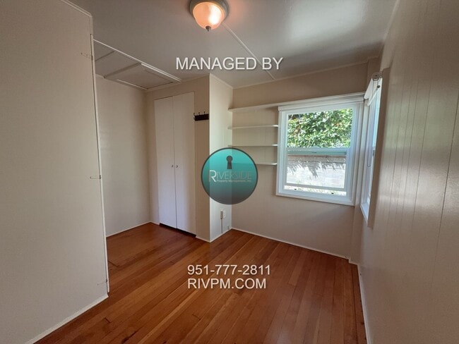 Building Photo - Incredible Gem! Ocean side of PCH with expansive views won't last long!