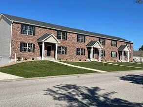 Building Photo - 225-235 Bradford Ln