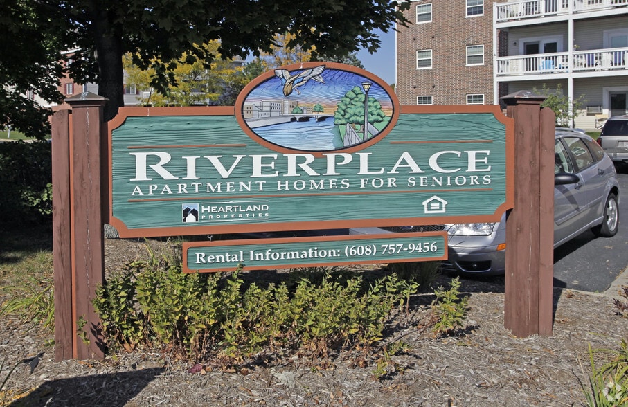 River Place Senior Apartments 102 N River St Janesville WI 53548