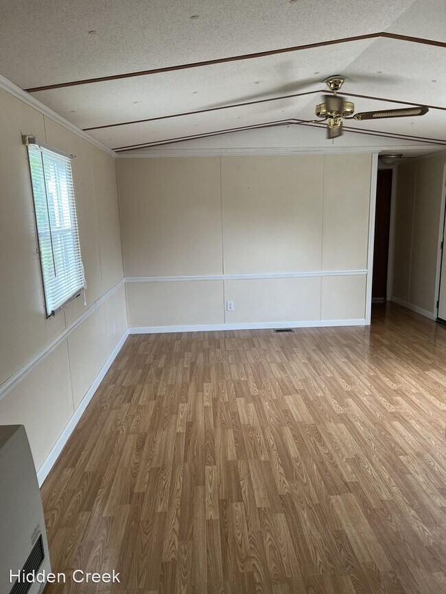 Building Photo - 2 br, 1 bath House - 235 Monarch Lane