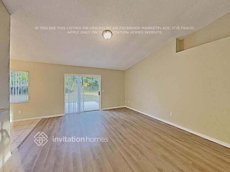 Building Photo - 1669 Templewood Ave