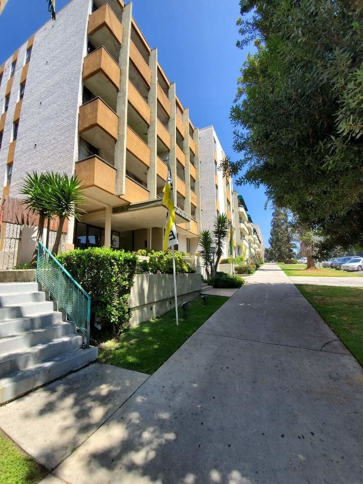 Building Photo - 505 S Lafayette Park Pl