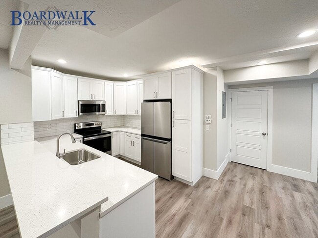 Building Photo - 1106 E S Temple St