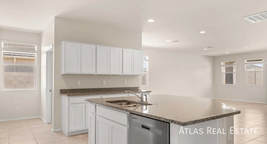 Building Photo - 1168 W Castle Ct
