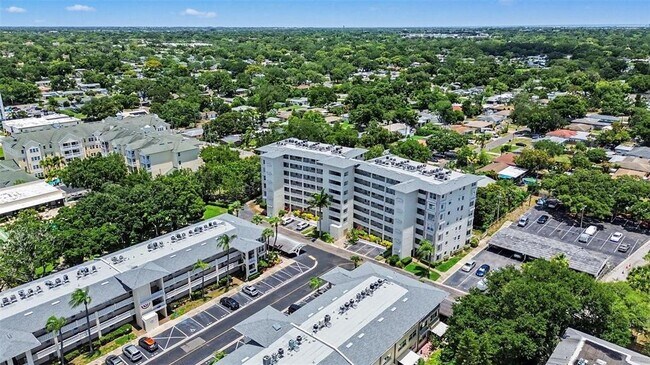 Building Photo - 1235 S Highland Ave