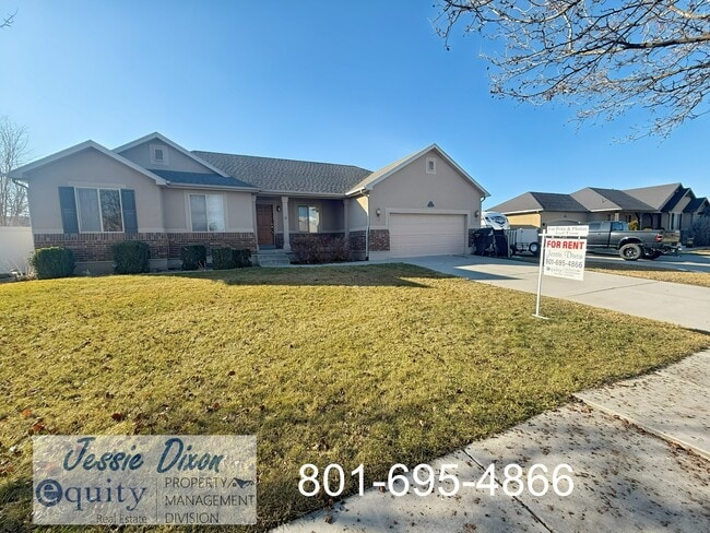 Building Photo - 1989 N 2700 W