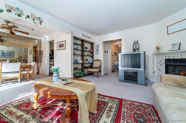 Building Photo - 862 Yorktown Ct