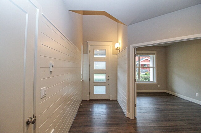 Building Photo - 1418 184th Pl SE