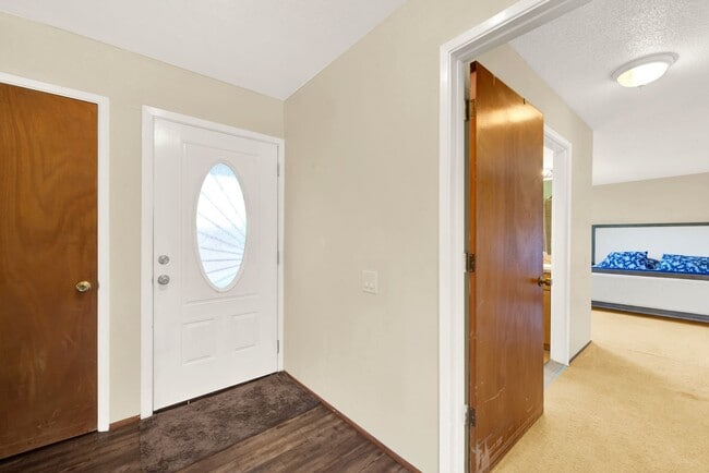 Building Photo - 162 Isle Royale Cir