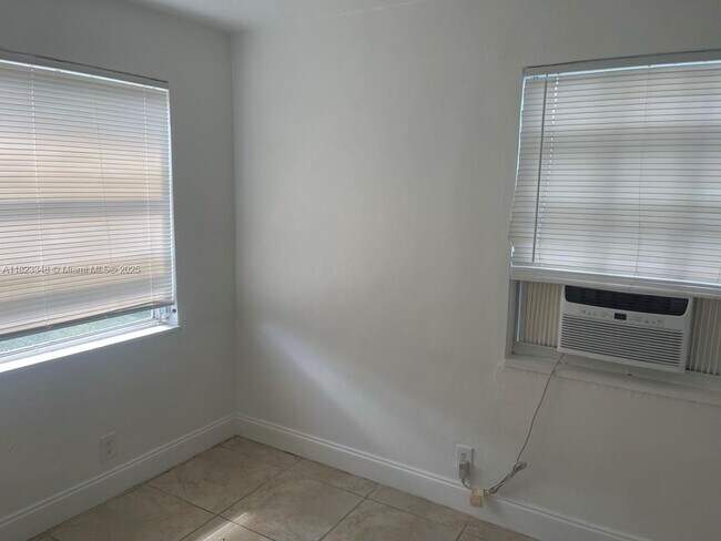 Building Photo - 2329 NE 173rd St