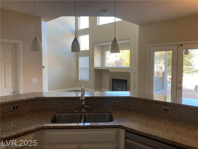 Building Photo - 3120 Whispering Canyon Ct