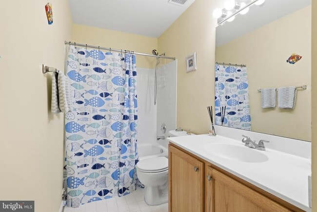 Building Photo - 2769 Manhattan Pl