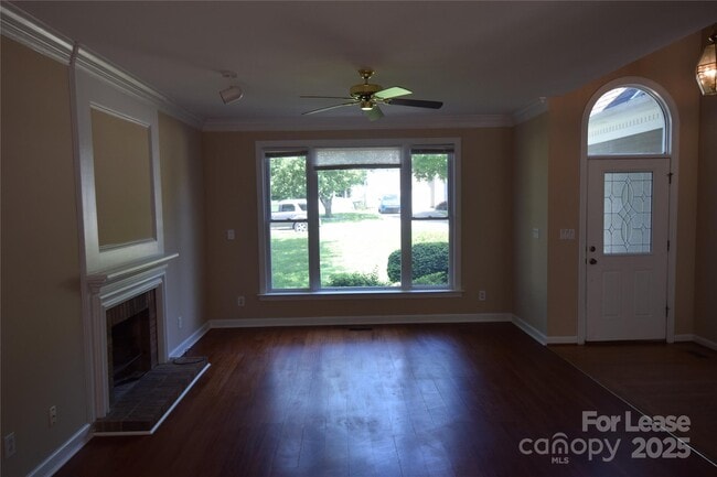 Building Photo - 9228 Old Barnette Pl