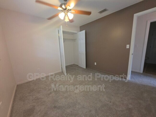 Building Photo - 640 Mariner Way