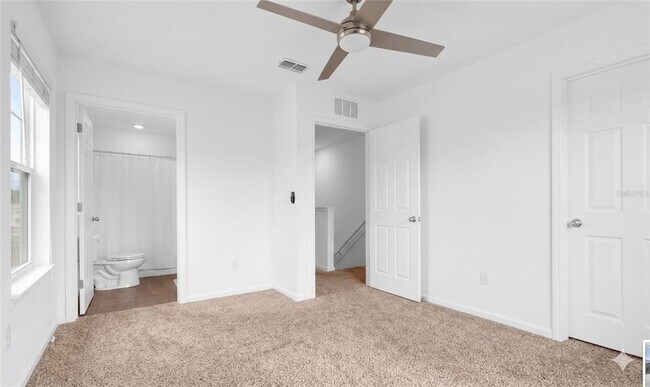 Building Photo - 57 Elmhurst Ln