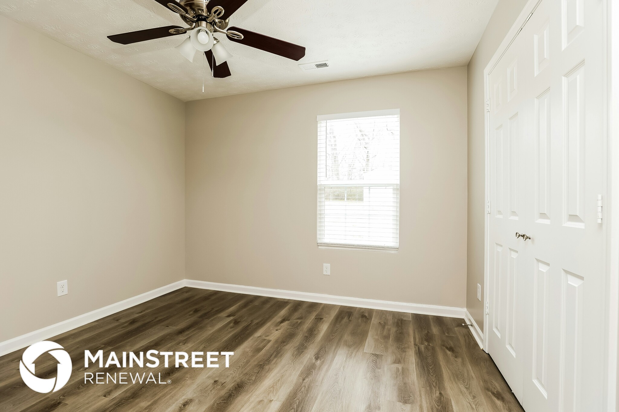 Building Photo - 242 N Blakemore Ave