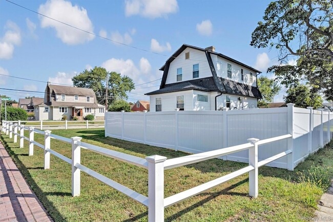 Building Photo - 159 Southside Ave