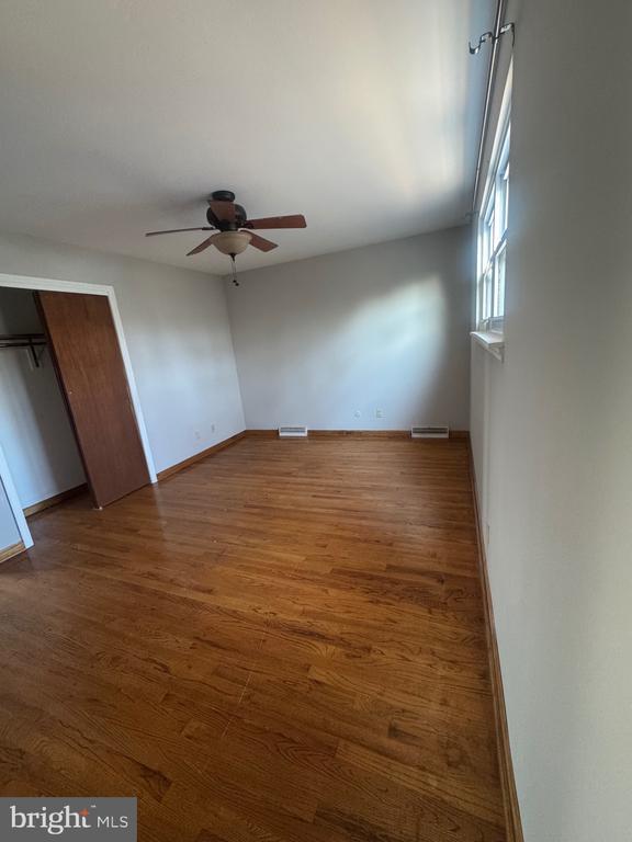 Building Photo - 172 Chapel Dr