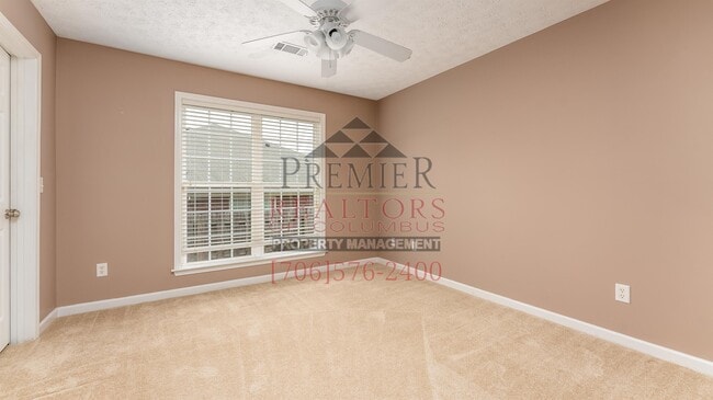 Building Photo - 8031 Garrett Pines Dr