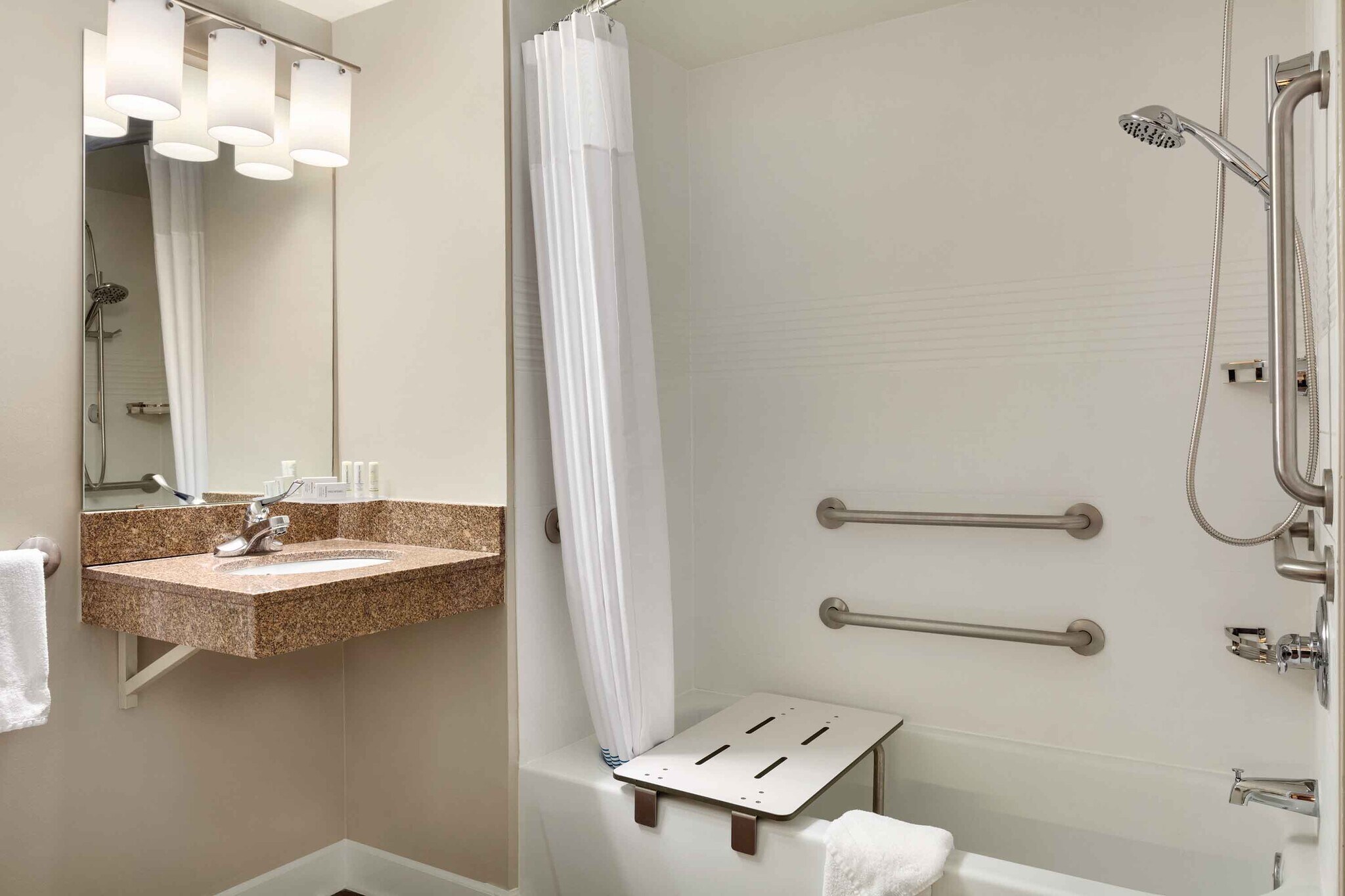 Building Photo - Furnished Studio-Denver - Broomfield