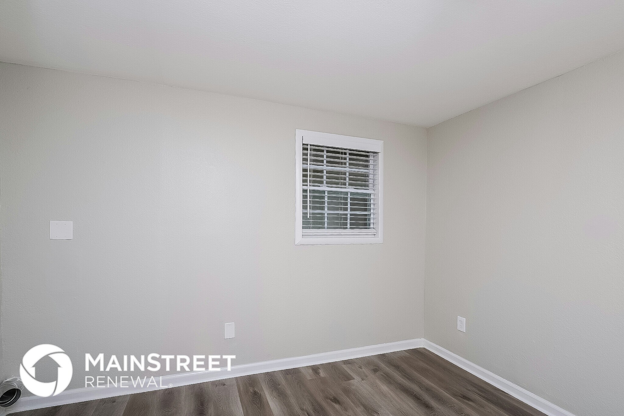 Building Photo - 7145 Pinewood Dr